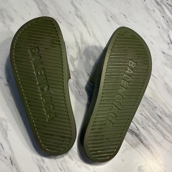 Balenciaga Pool slides kaki/black - Picture 11 of 11